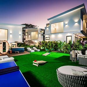 Mvillas Luxury Villas With Beach Club Access & Sauna
